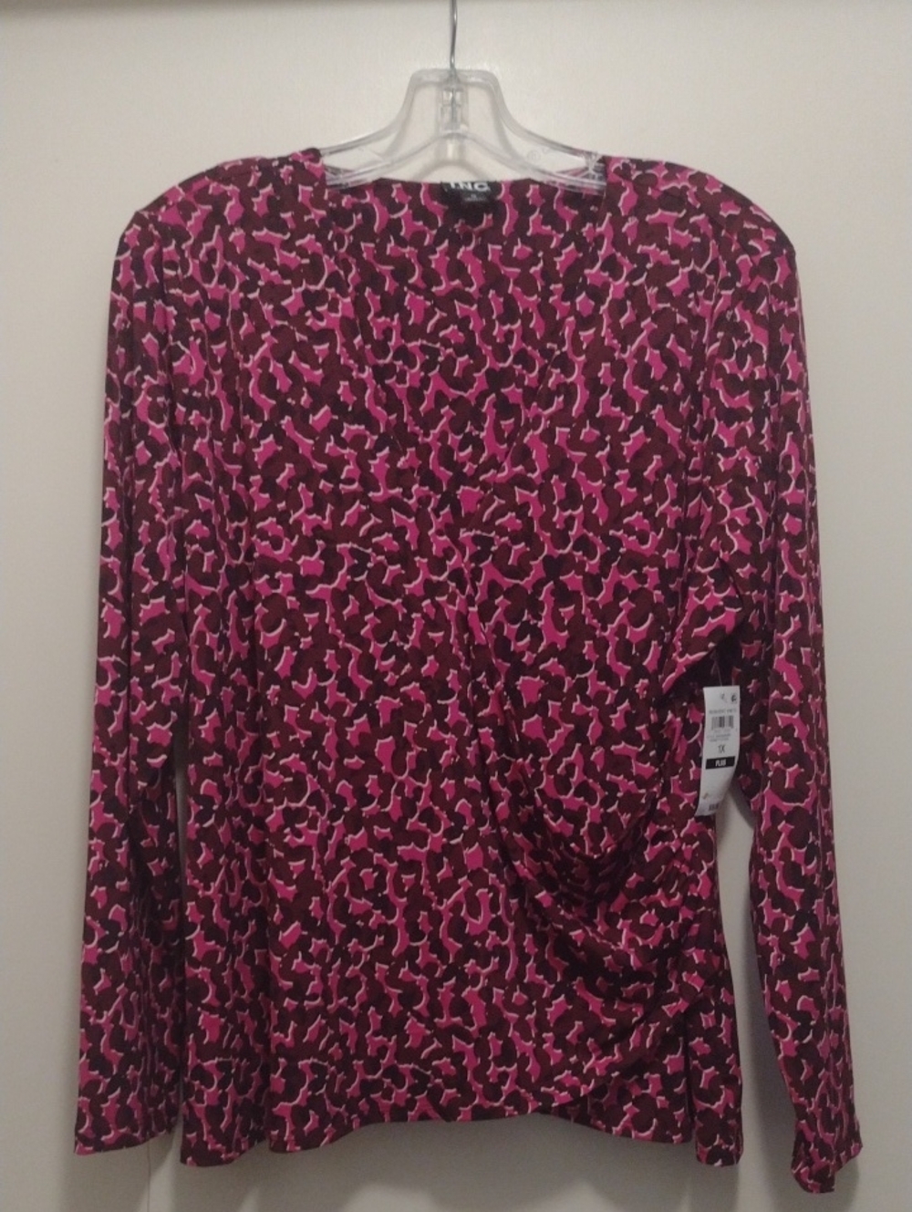 INC International Concepts Pink & Black Long Sleeve Top (J1345)